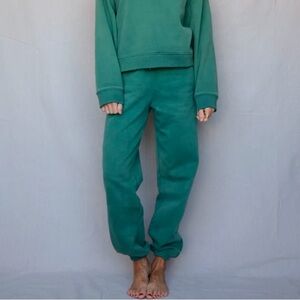 NWT Marea by Liz Joy garment dyed Joggers size small Hunter green